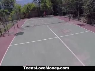 Teenslovemoney - tennis strumpet fickt für bargeld