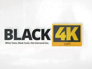 Black4k. szűz- fekete haver tovább fehér hottie -ban csodálatos szex csipesz akció